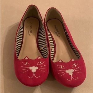 Madeline Stuart pink kitty cat 🐱 flats!